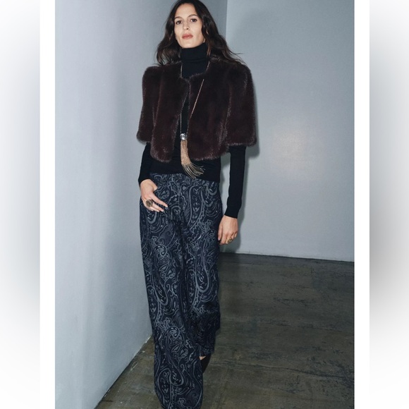 Zara ZW COLLECTION LIMITED EDITION FAUX FUR JACKET - Picture 2 of 11